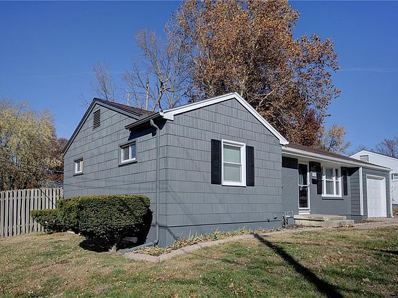 2nd image of 3124 S Erin Ln