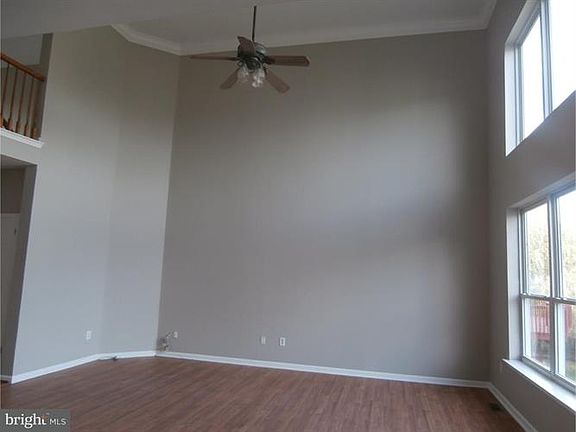 4th image of 20 Inverness Dr