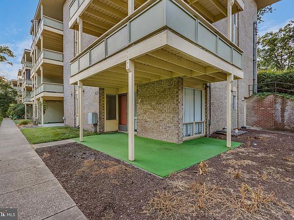 2nd image of 7135 Donnell Pl #A1
