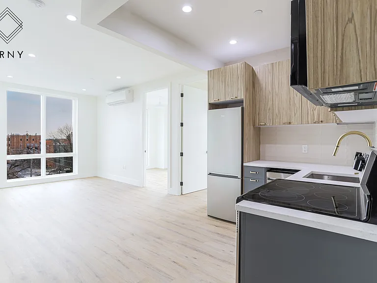 3421 Glenwood Rd #3G — Photo 2
