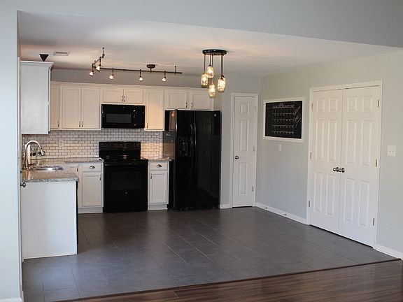 5th image of 3077 Maddie Ln