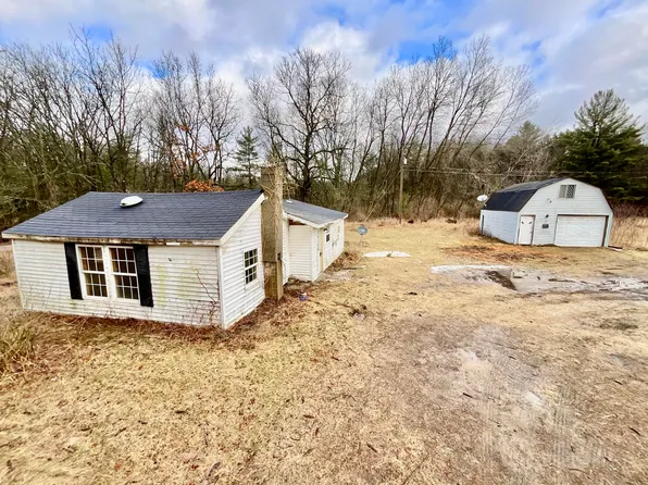 1492 W Dick Rd, Fenwick, MI 48834