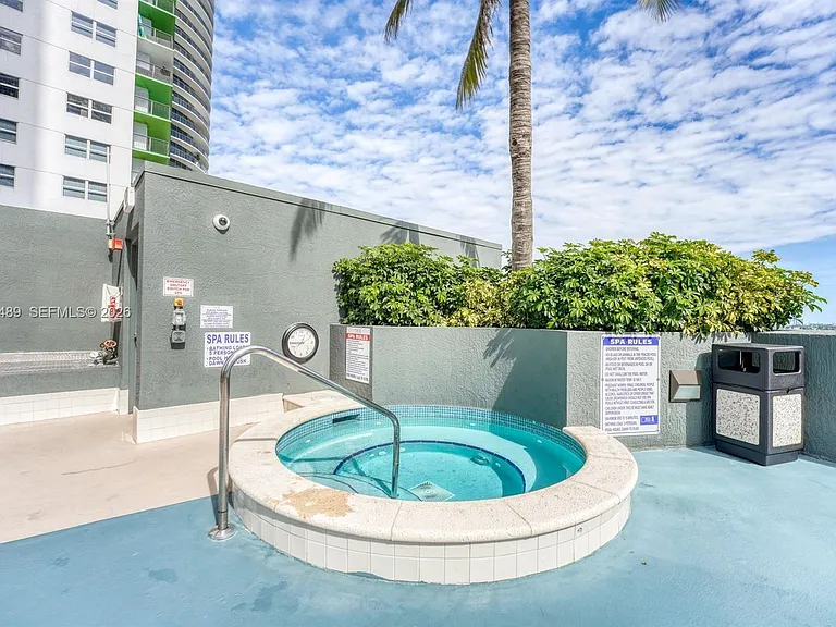 1750 N Bayshore Dr #3809 — Photo 15