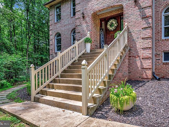 4th image of 104 Dent Rd