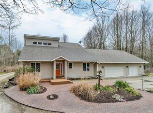 5415 Nestrom Rd, Whitehall, MI 49461