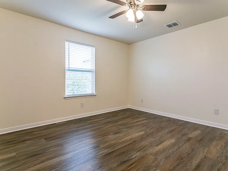211 Azalea Way — Photo 20