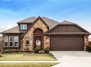 1112 Longhorn Dr, Aubrey, TX 76227