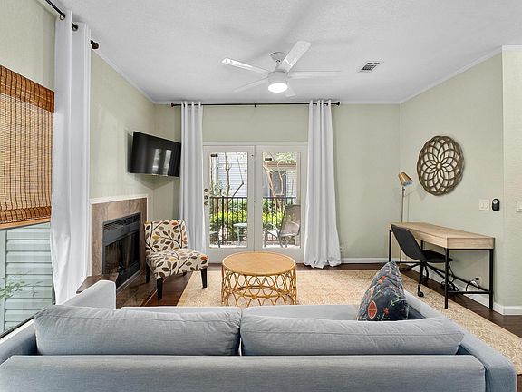 5th image of 802 S 1st St APT 115