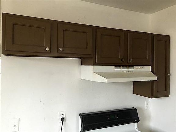 5th image of 5320 Debeers Dr