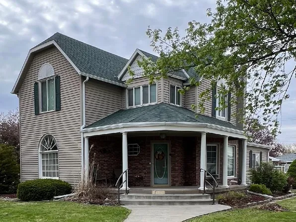 1100 11th St, Auburn, NE 68305