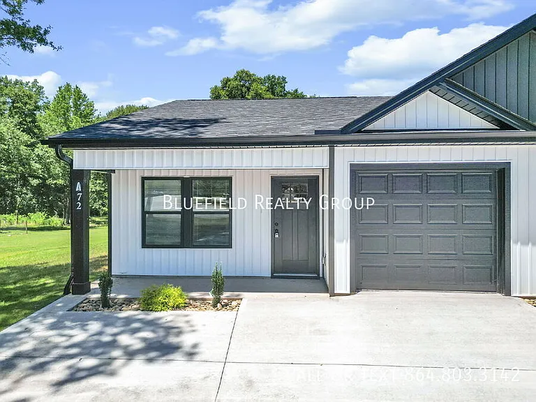 72 Blackstock Rd — Photo 2