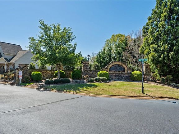 3rd image of 100 Shipyard Cir