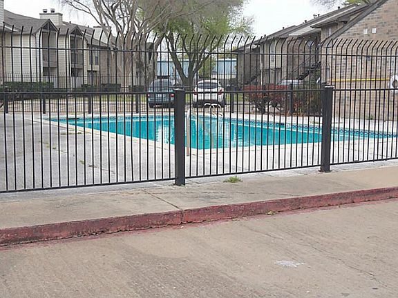2nd image of 12615 Brookglade Cir #9