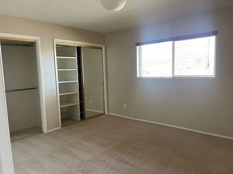 717 E Peila Ave — Photo 13