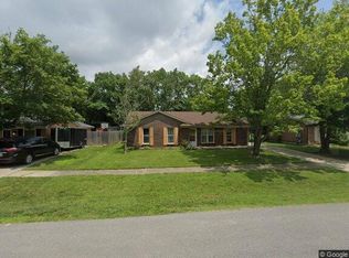 9717 Lake Elkhorn Dr, Louisville, KY 40291