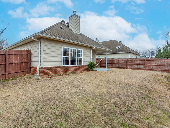 5th image of 6652 Woodford Ln