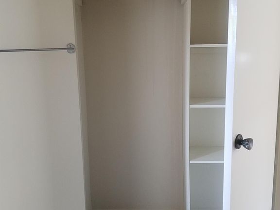 4th image of 434 E Elmwood Ave APT 109