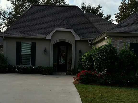 2nd image of 121 Olde Town Cir