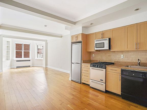 5th image of 20 Park Ave APT 5G