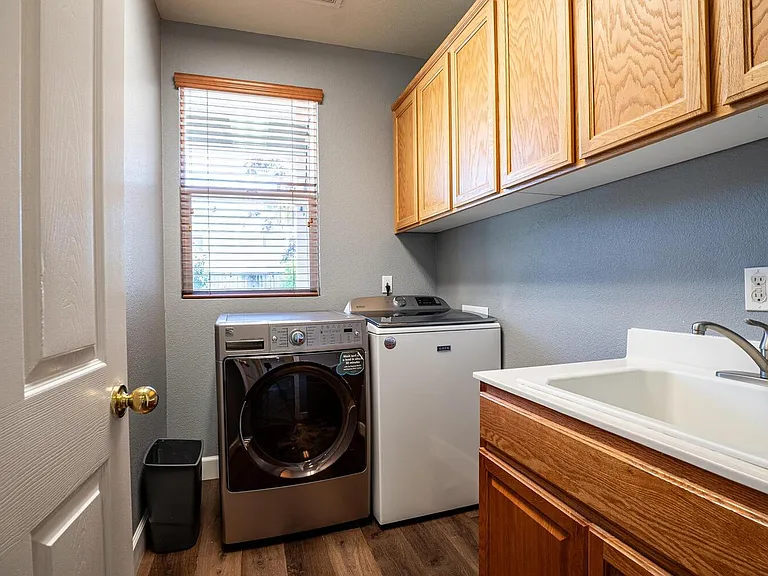 820 Ben Ingram Ln — Photo 22