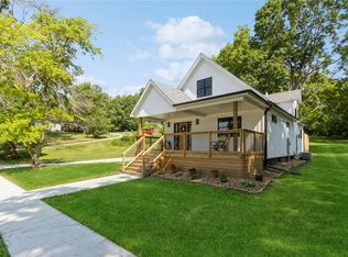 901 Grand St, Guthrie Center, IA 50115