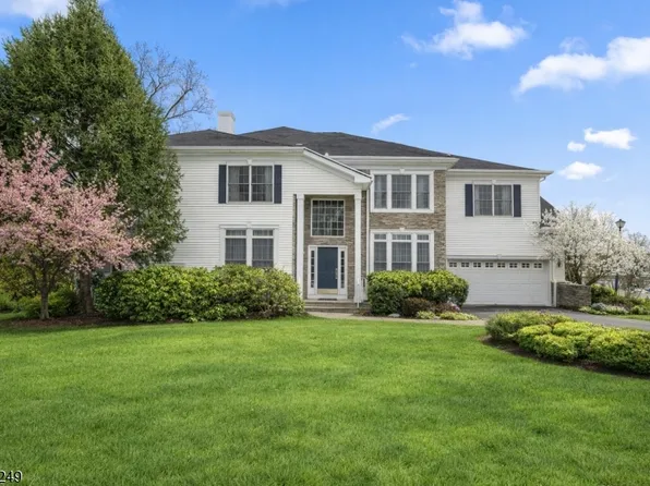 48 Bovensiepen Ct, Roseland Boro, NJ 07068