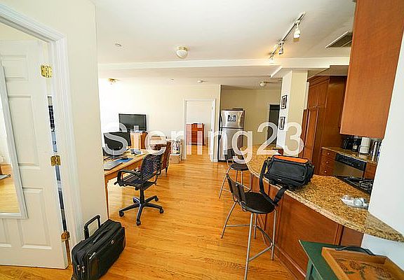 3rd image of 14-31 Astoria Blvd #3D