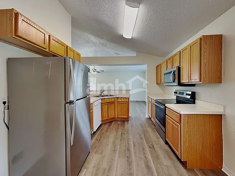 3011 Valkyrie Rd — Photo 3