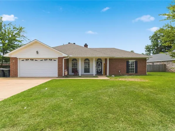 715 Saint Clair Ave, Natchitoches, LA 71457