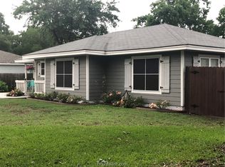 1604 E 28th St, Bryan, TX 77802