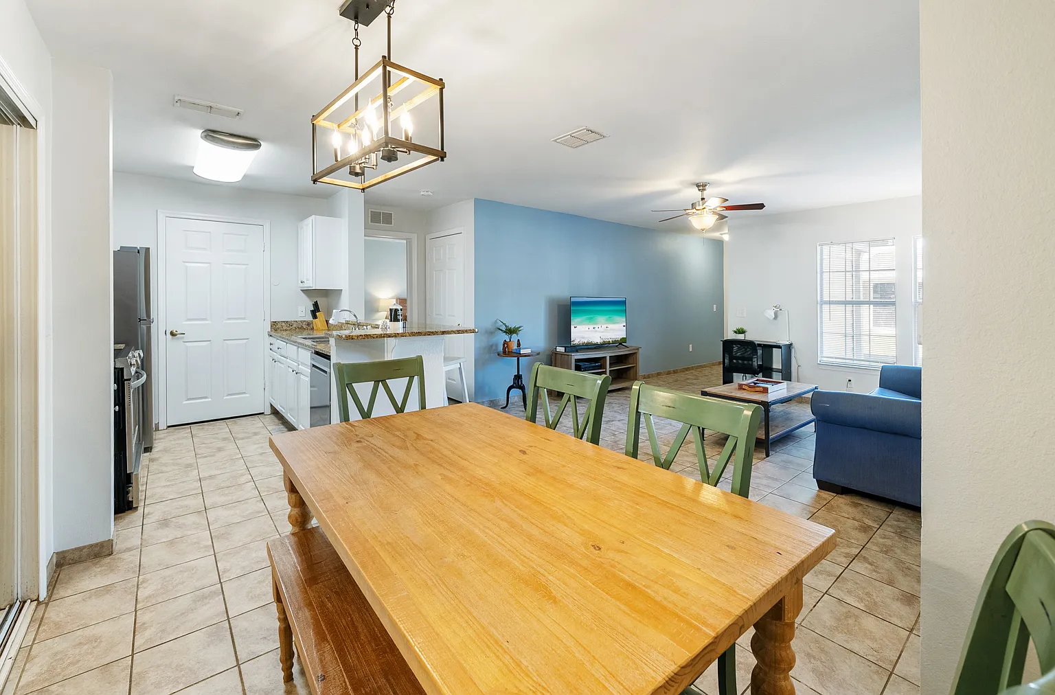1404 Lighthouse Rd — Photo 4