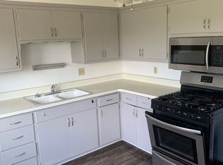 4048 Marquette Dr #4, Racine, WI 53402