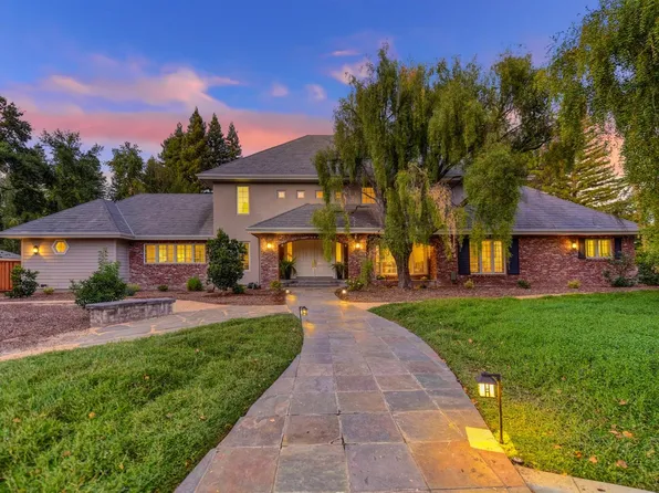 3391 Holly Dr, Sacramento, CA 95864
