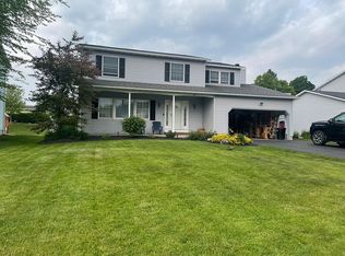 107 Duchess Ln, Syracuse, NY 13219