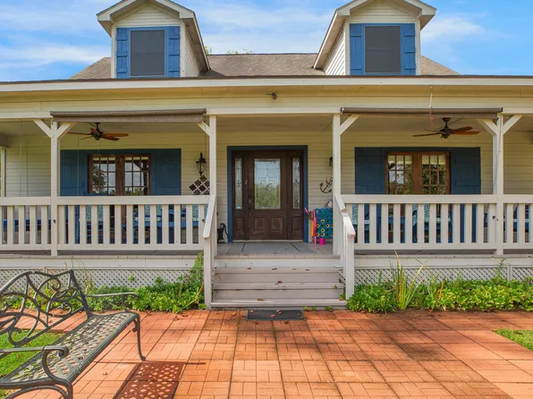 2115 Atchafalaya River Hwy, Breaux Bridge, LA 70517