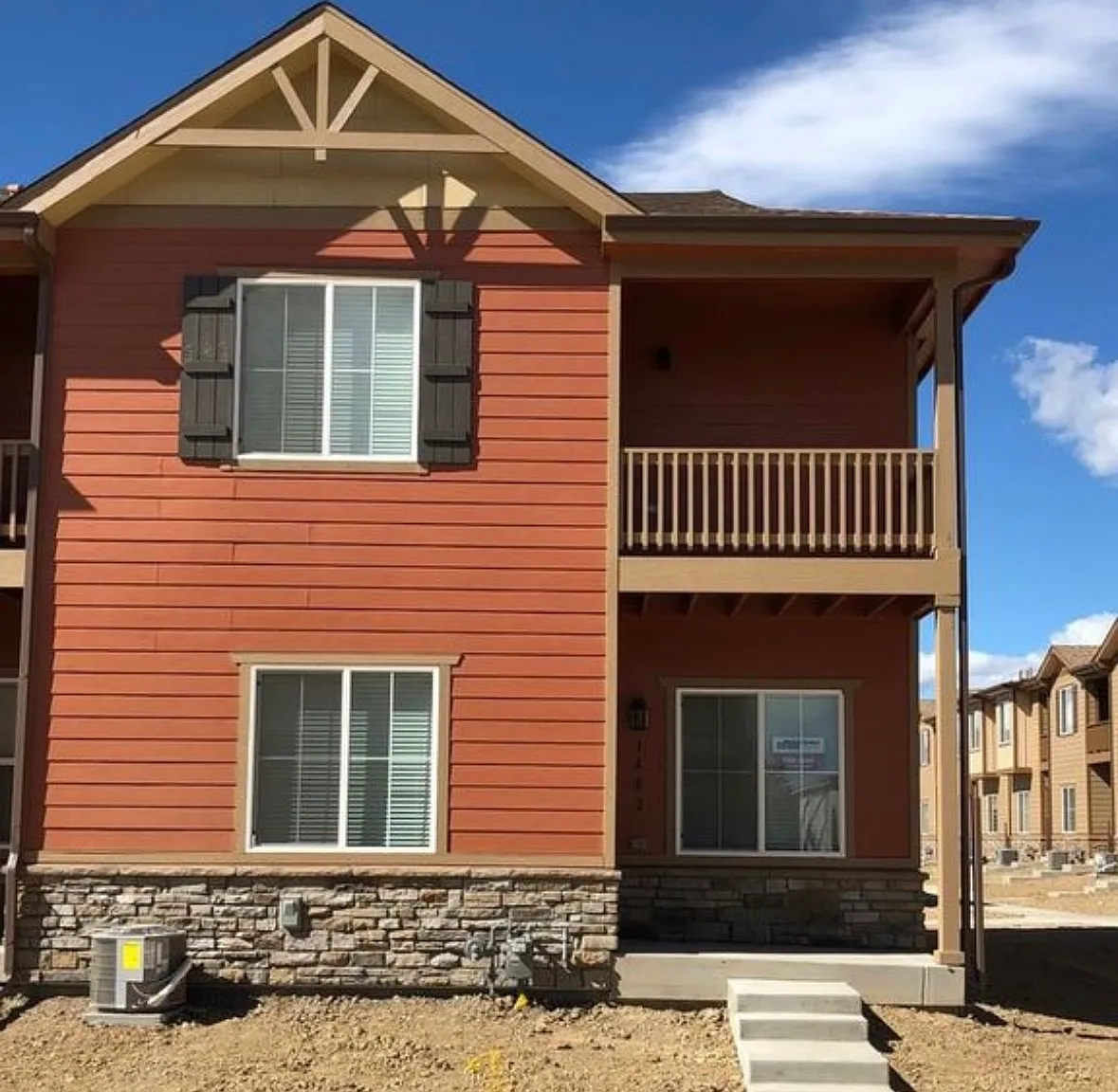 3 bed, 2.5 bath, 1630 sqft, $2,200 — Photo 1