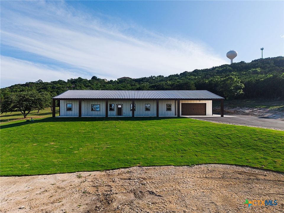 1st image of 2657 Bradford Dr
