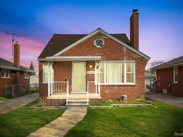 8091 Sunburst St, Center Line, MI 48015