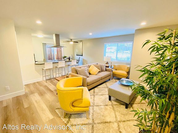 2nd image of 1662 Hollenbeck Ave #4