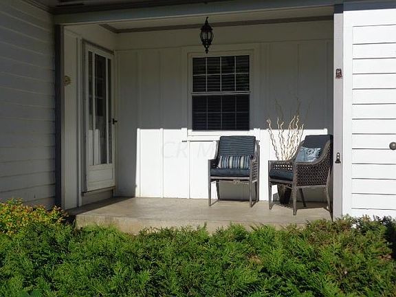 3rd image of 1115 Beechview Dr S