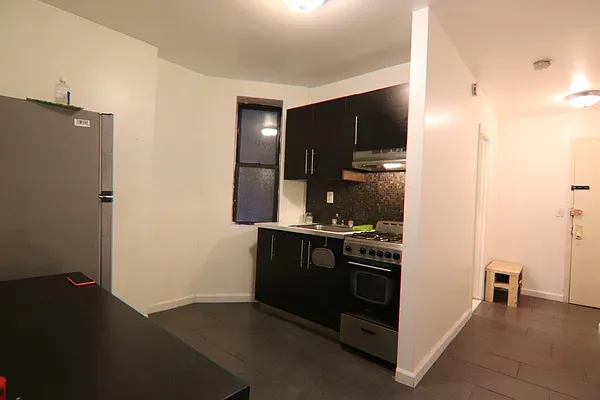 Rented by Halstead Real Estate | media 40