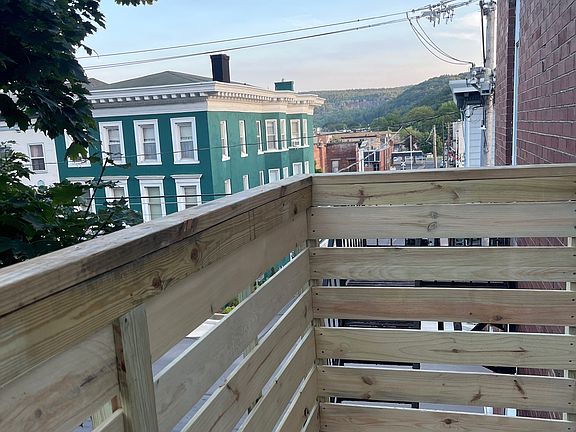 3rd image of 804 N Washington St #5