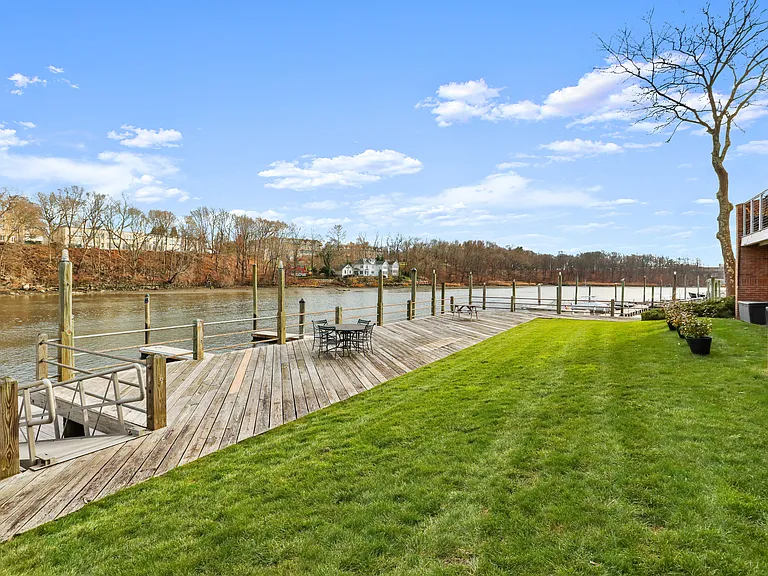 115 River Rd #15 — Photo 22