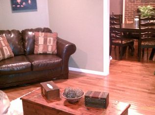 921 E Caravan St, Springfield, MO 65803