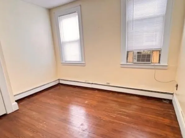 758 Hamilton St APT 2, Harrison, NJ 07029