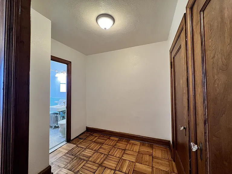 Large dressing room.