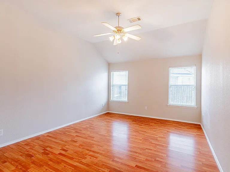801 Deedee Creek Dr — Photo 5