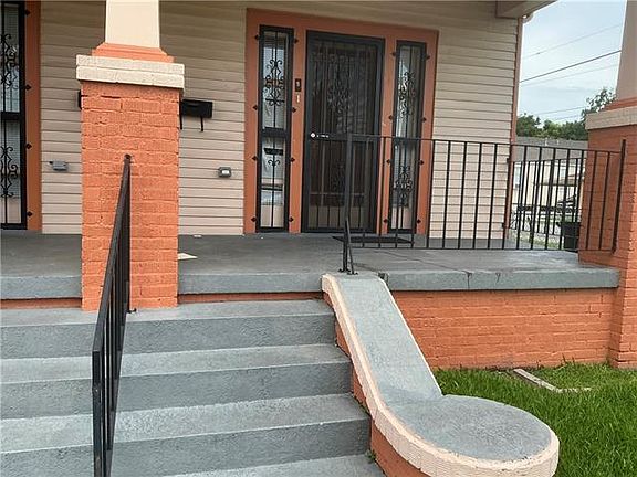 2nd image of 732 Saint Maurice Ave #732