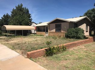 904 SW Avenue D, Seminole, TX 79360