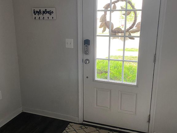 3rd image of 1412 Whitehurst Way